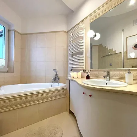 Apartament Nefretete Lodž Exteriér fotografie